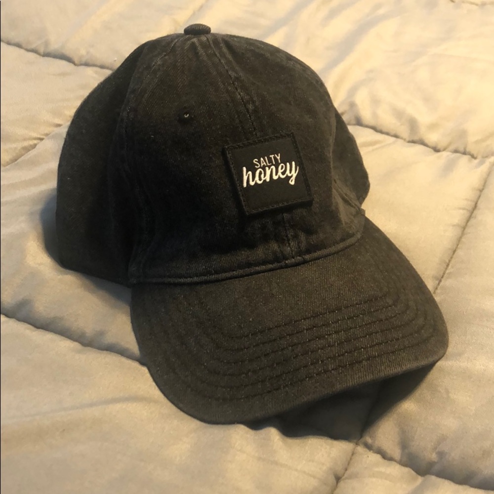 Salty Honey hat